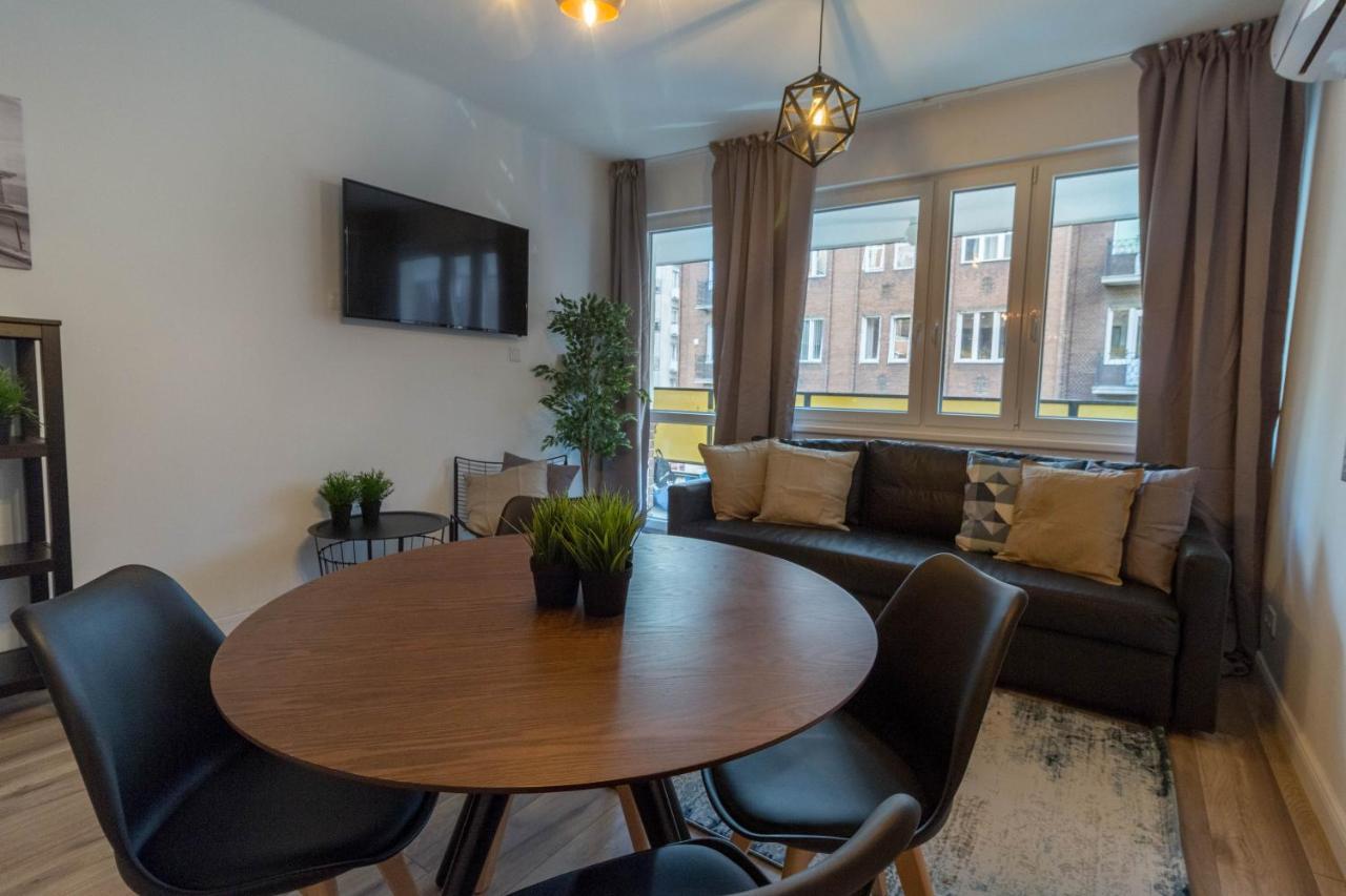 Standard Apartment By Hi5 - Madach Budapest Ngoại thất bức ảnh
