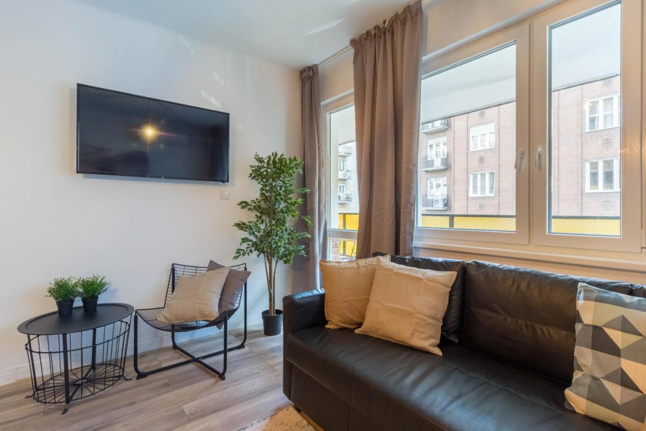 Standard Apartment By Hi5 - Madach Budapest Ngoại thất bức ảnh